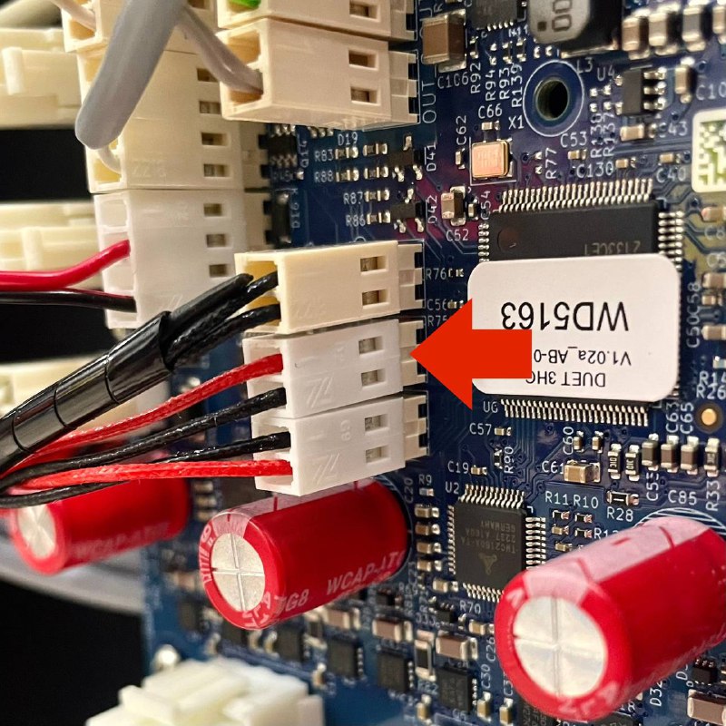 Bed temperature sensor connector on the mainboard
