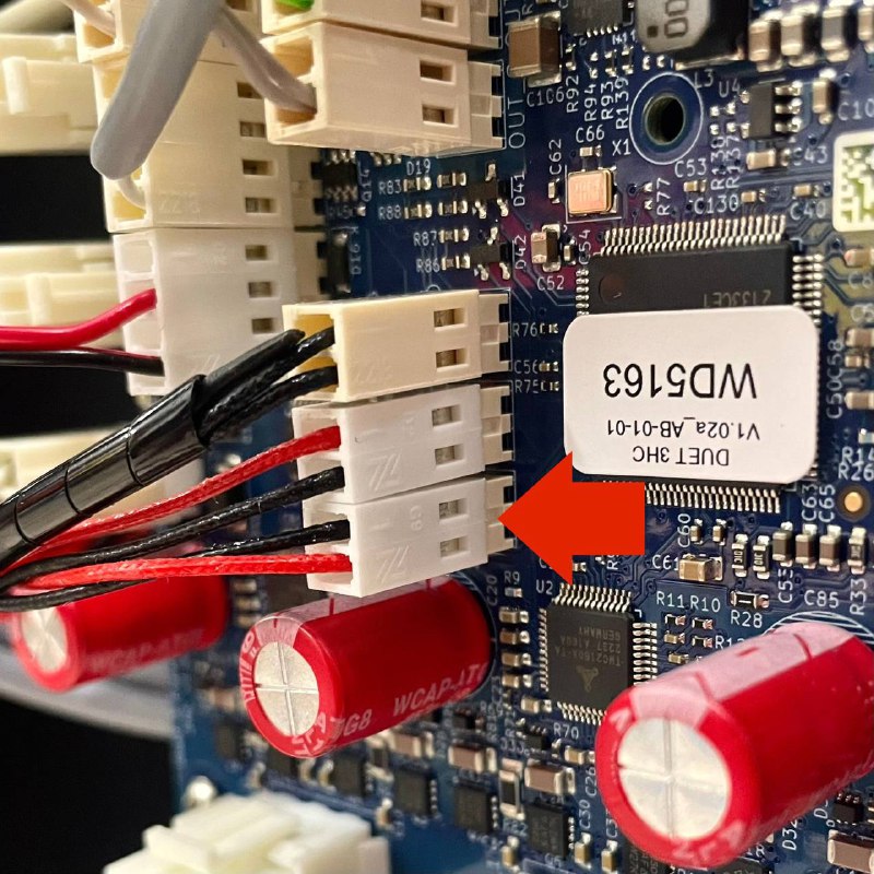 Chamber heater temperature sensor connector on the mainboard