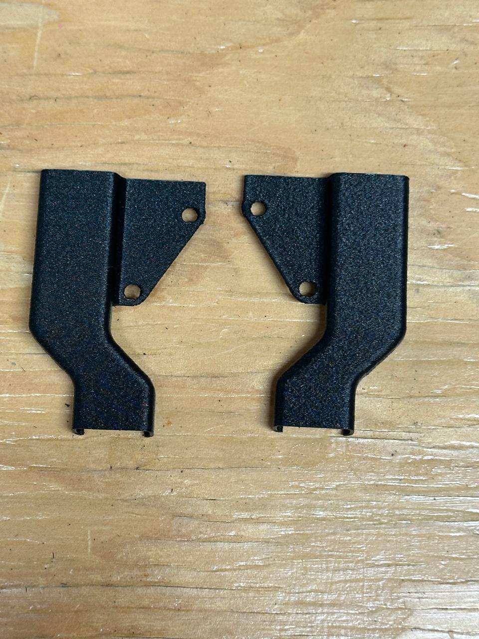 Wire cover part