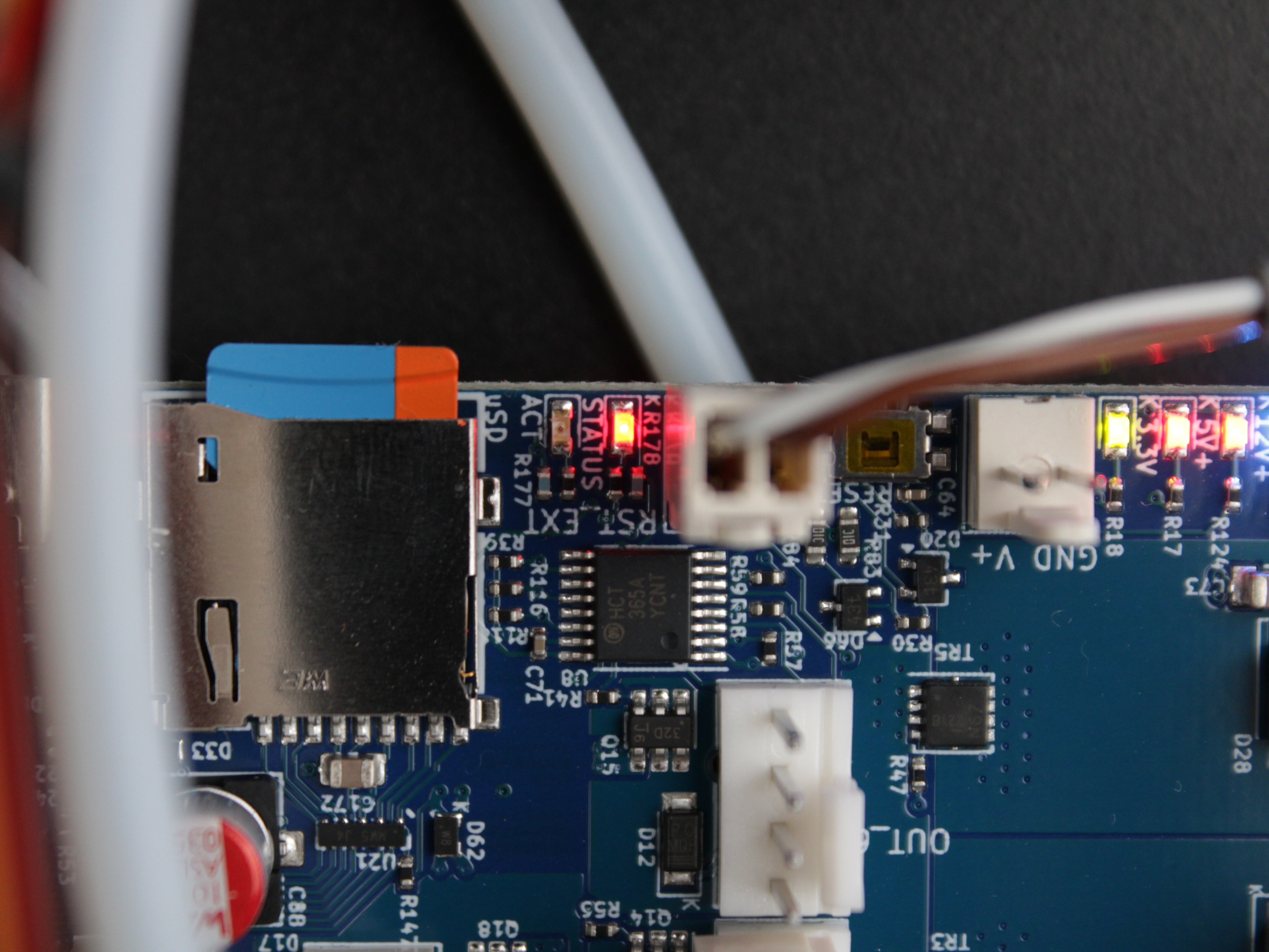 unresponsive mainboard status led behaviors