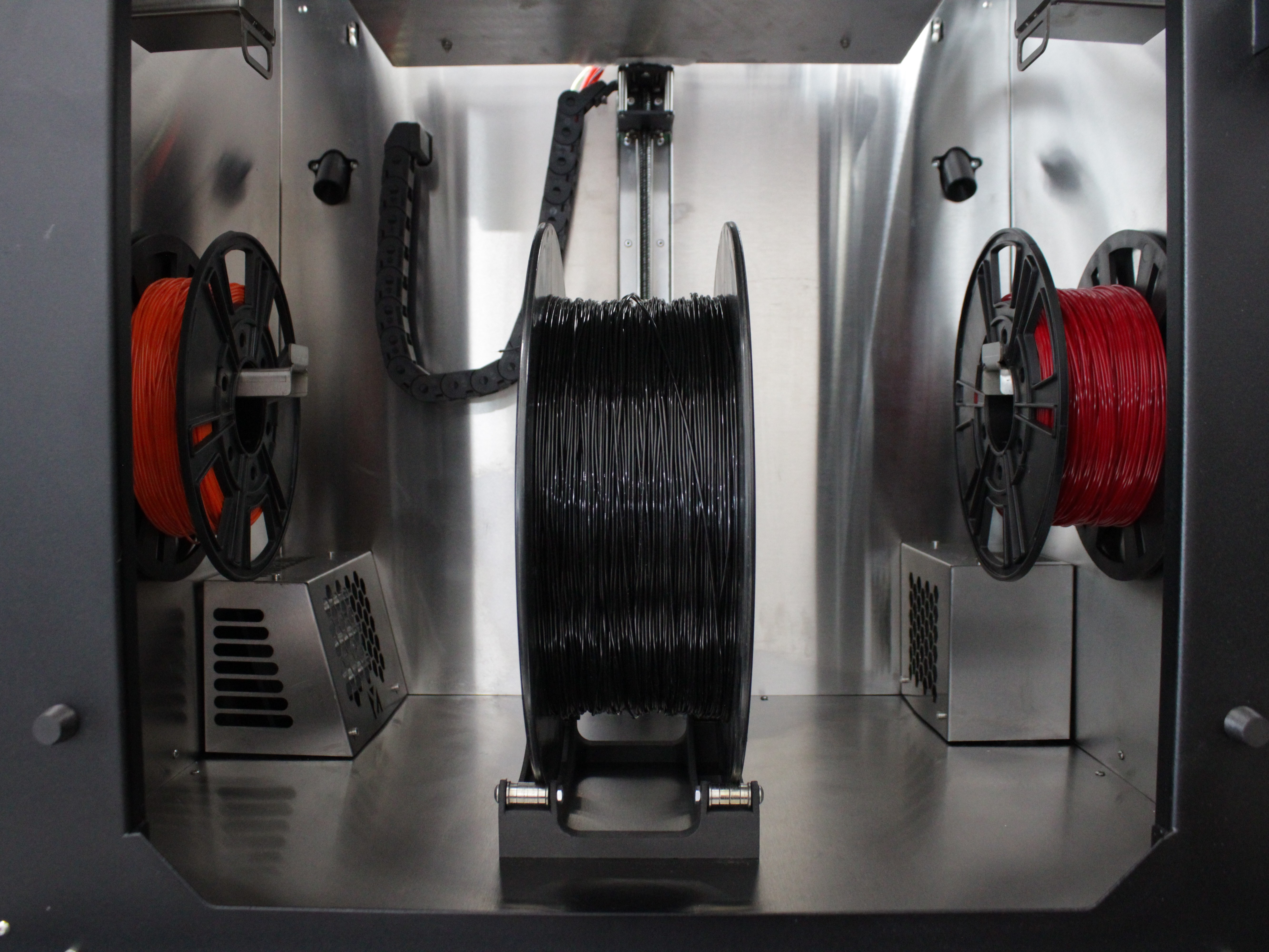 Filament spools positioned in 22IDEX V4 chamber