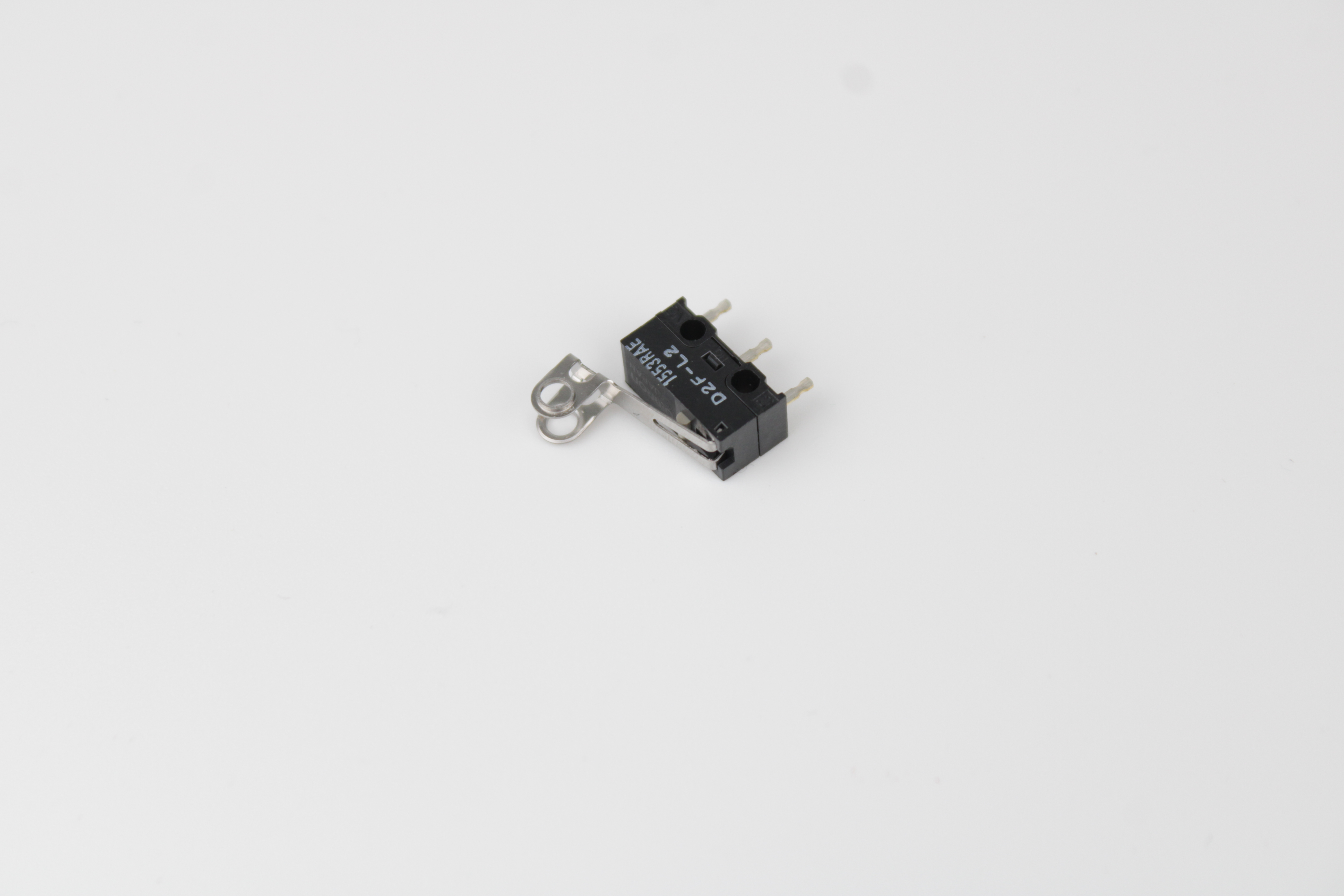 Filament sensor switch with its roller missing – the ball roller has fallen out, so the switch no longer triggers correctly.