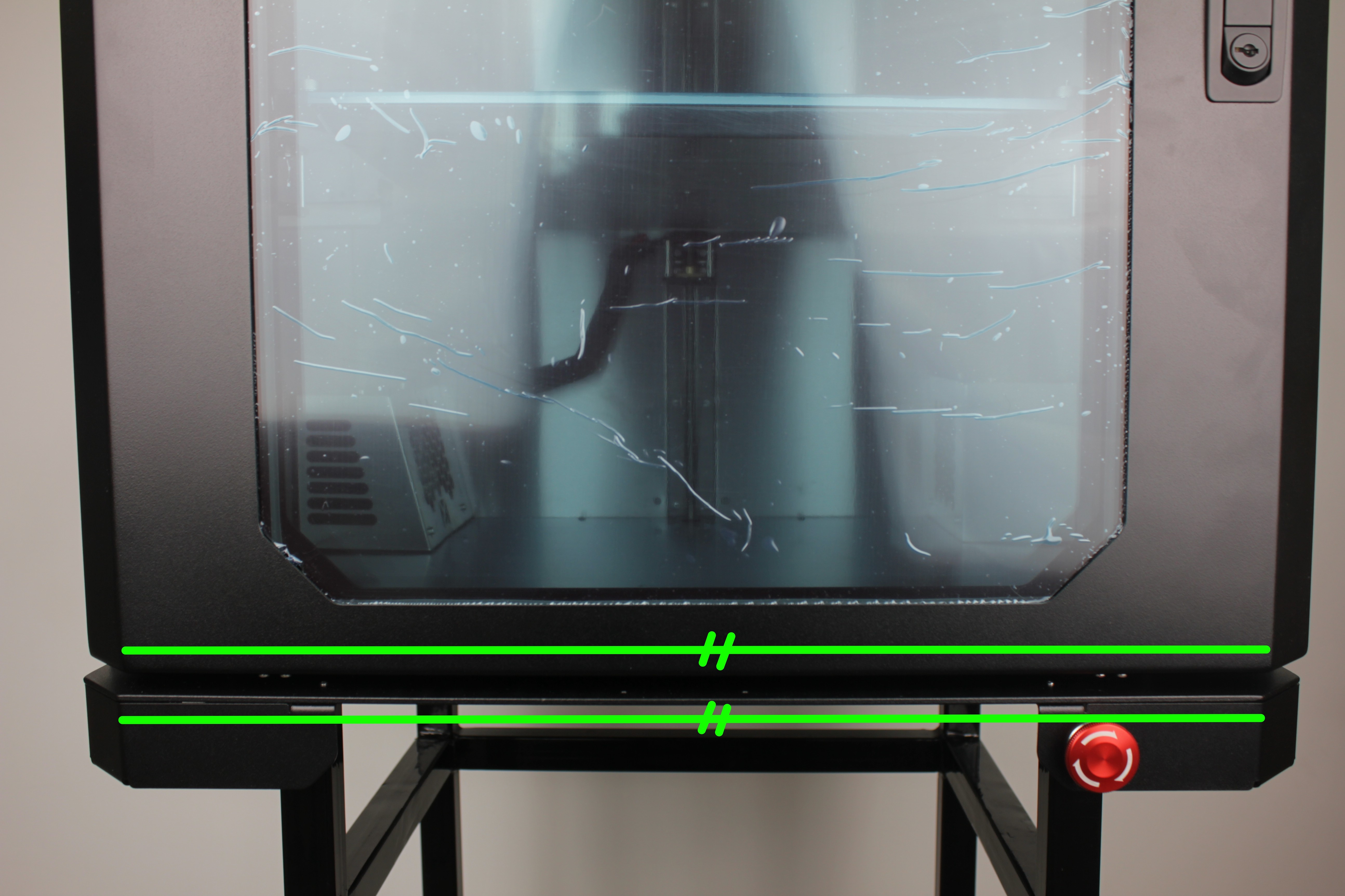Bottom edge alignment check — edges should be parallel