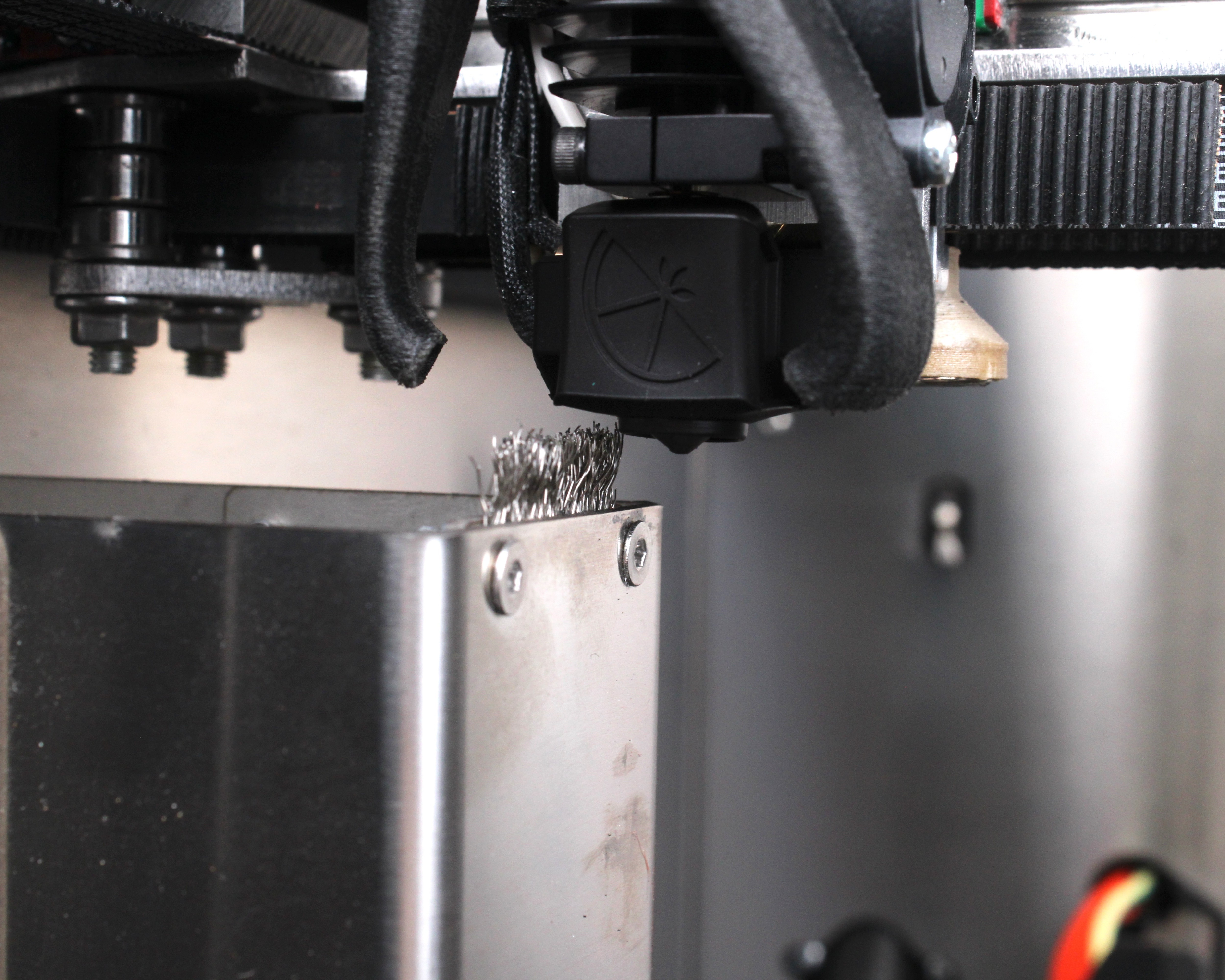 Re-checking the brush-to-nozzle overlap after jogging the toolhead