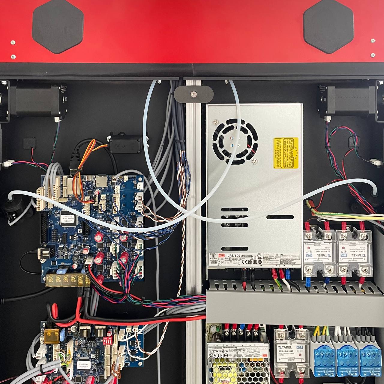 New PTFE tube connected to extruder