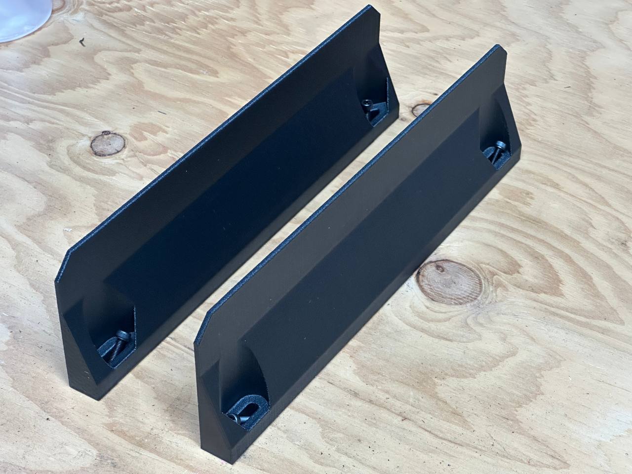 XY cable chain guide part