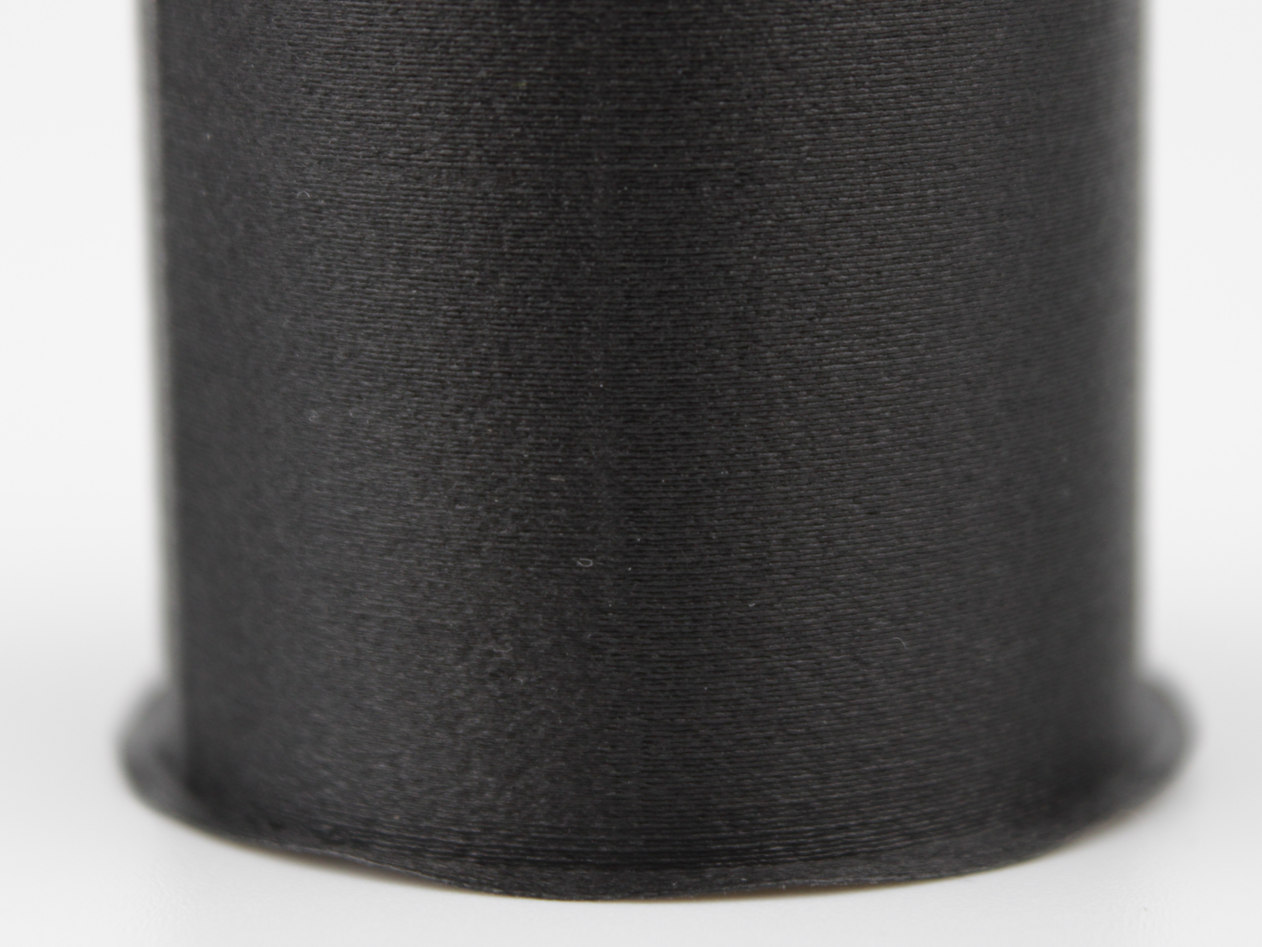 The same calibration cylinder after Pressure Advance tuning, with the seam blended into the wall