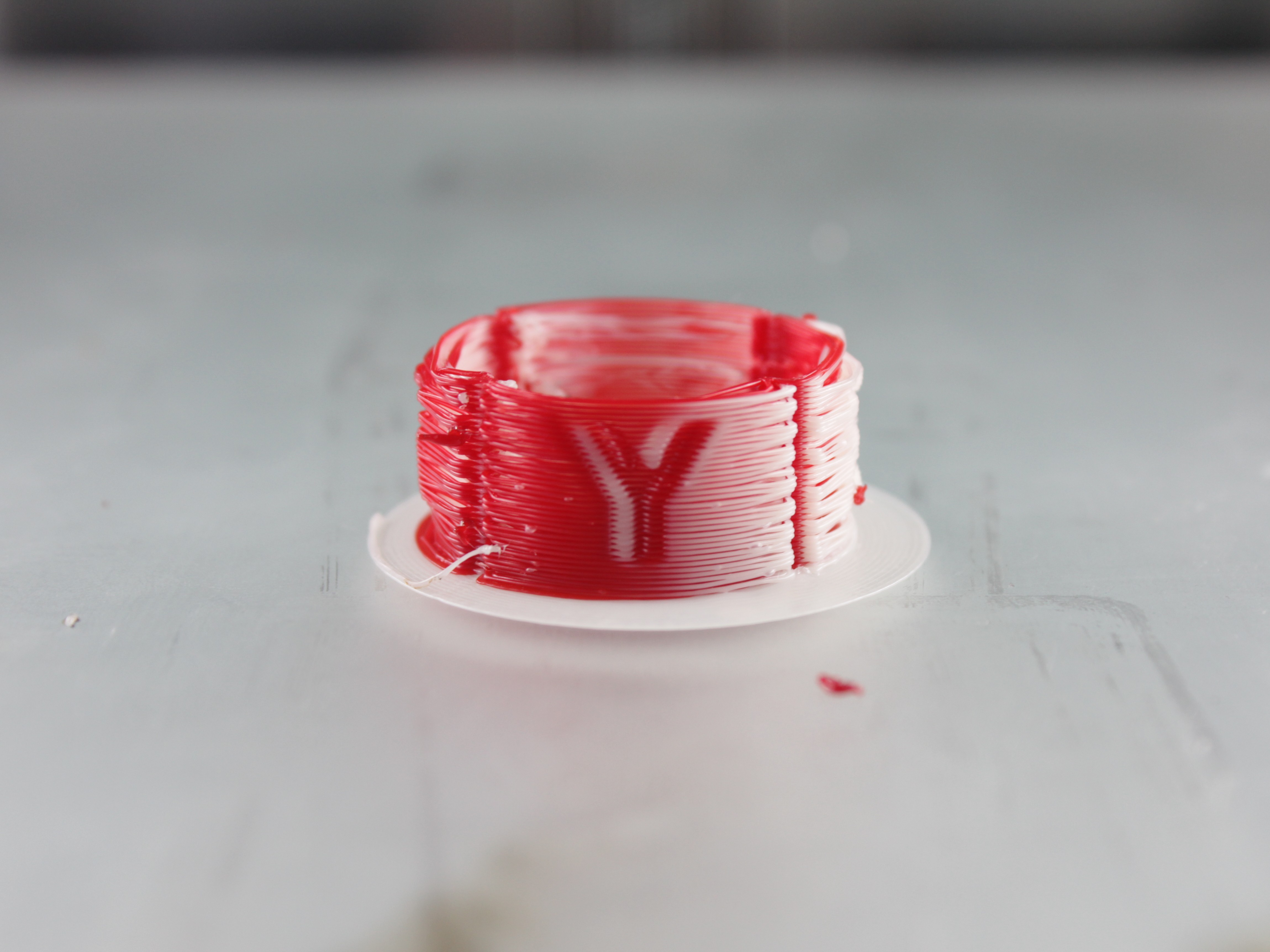 Misaligned cylinder - one color dominates on one side