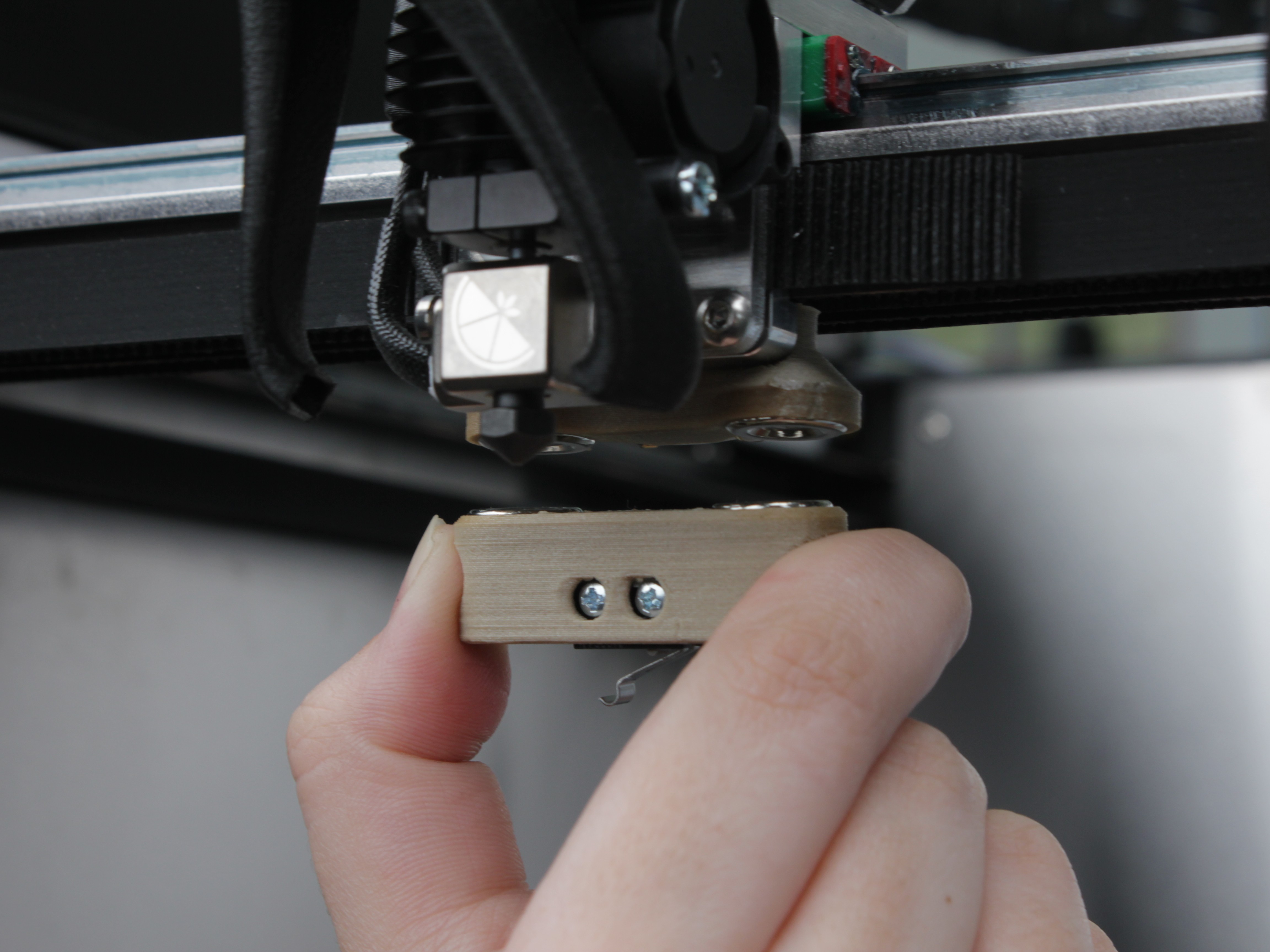 Z-Probe dock and pickup path clear of filament and debris