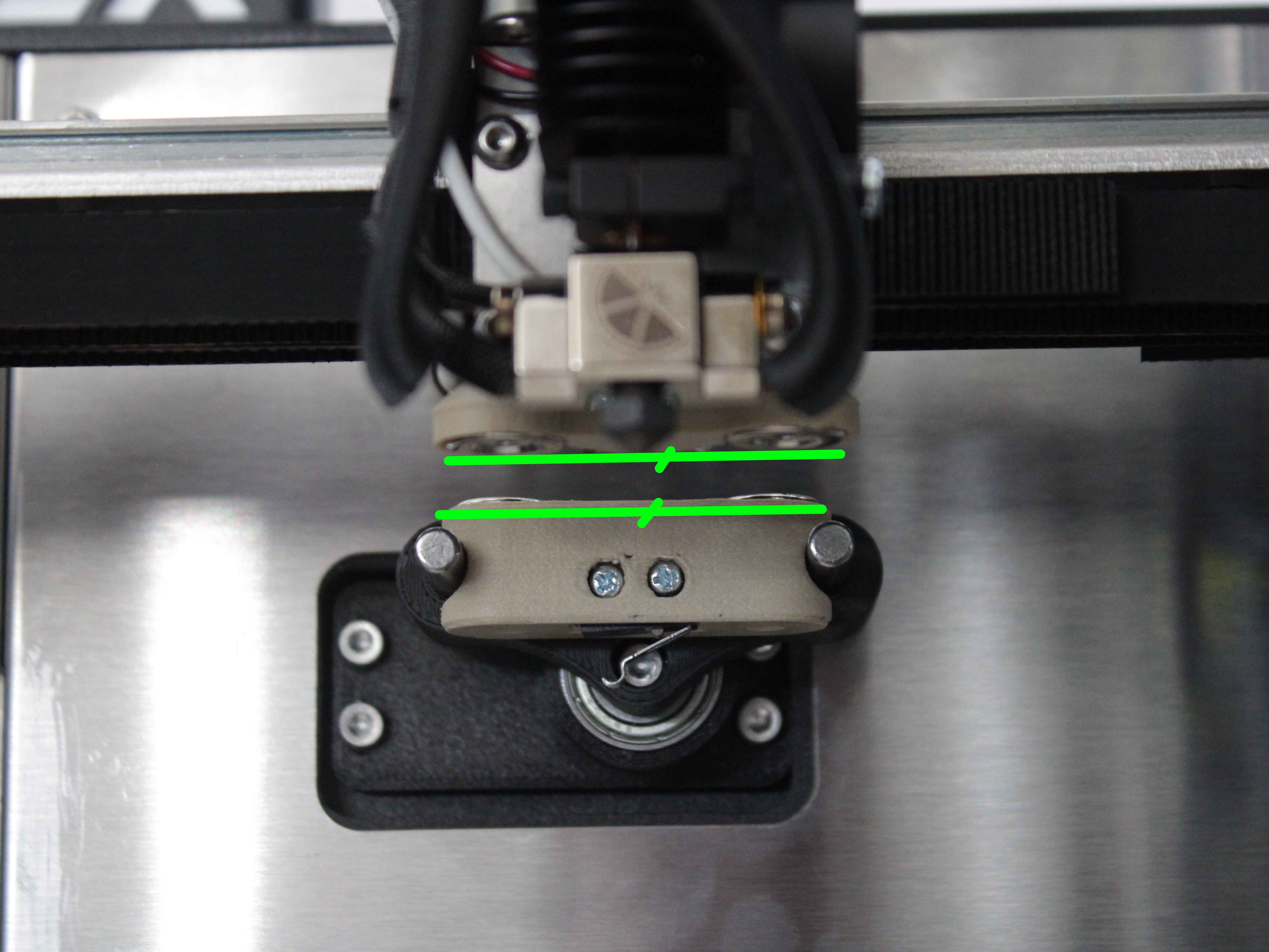 Side view \u2013 probe holder parallel to Z-Probe dock when extended